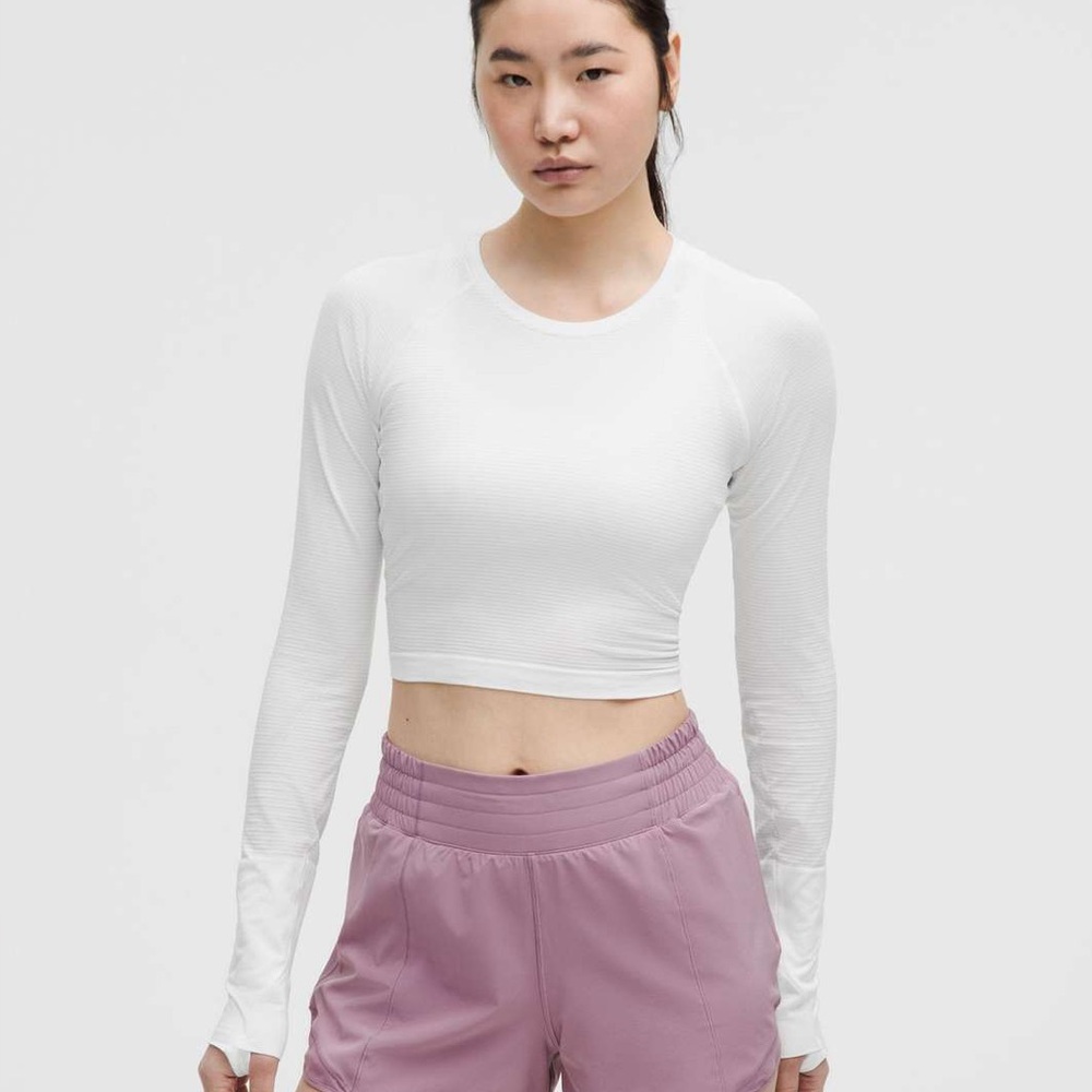 White Cropped Lululemon Swiftly Tech